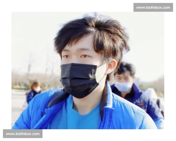 王楚钦再遭怼脸拍:无奈 “别拍脸” 背后的追星困局 王楚钦再遭怼脸拍:无奈 “别拍脸” 背后的追星困局