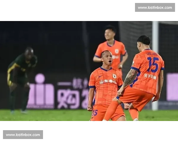 球迷看傻了!这脚射门角度刁钻,网友:我练十年也踢不出来!