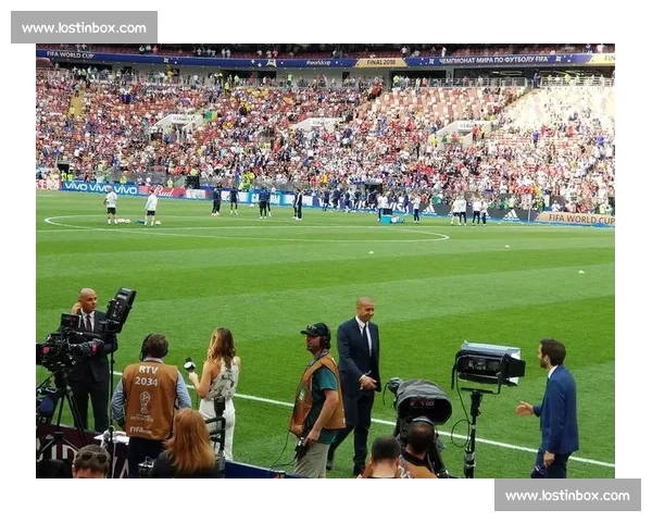 小组第一之争悬念迭起!世界杯分组结果让球迷直呼过瘾! 小组第一之争悬念迭起!世界杯分组结果让球迷直呼过瘾!